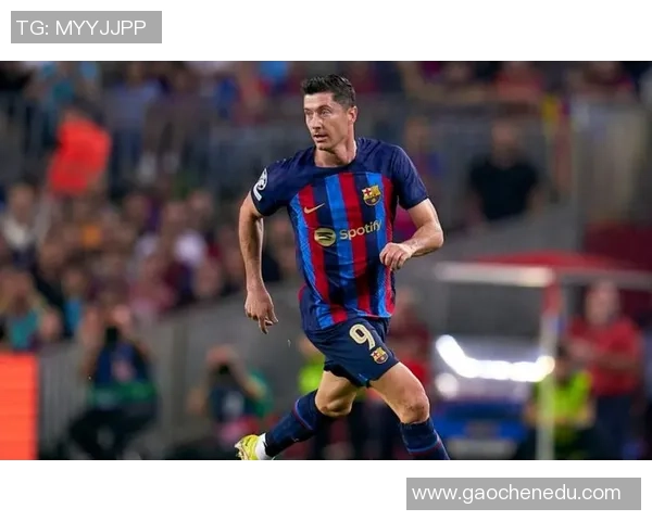 英超激情对决巴萨5-1大胜马竞帽子戏法点燃全场热情